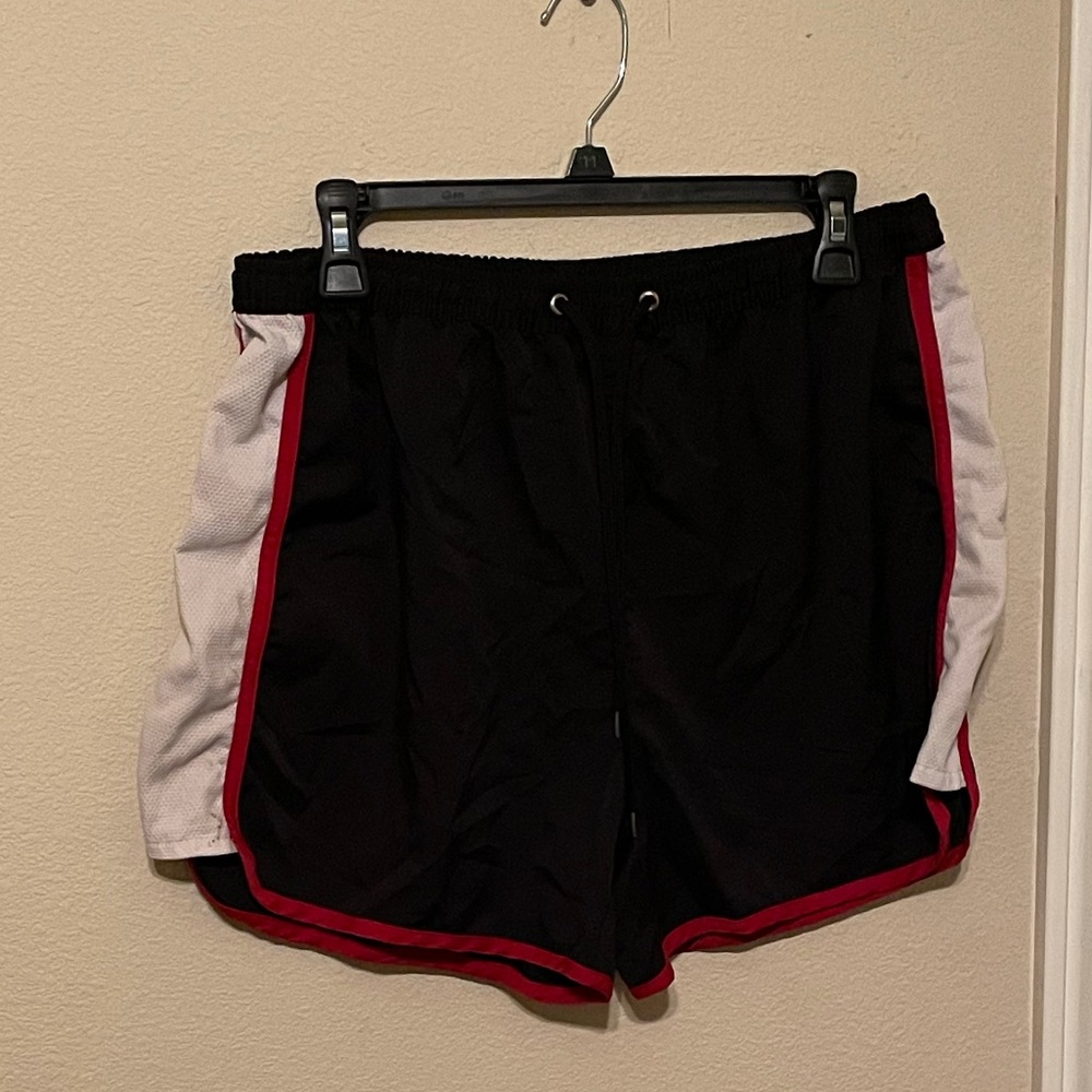 Tie BCG athletic shorts